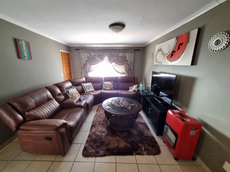 2 Bedroom Property for Sale in Navalsig Free State